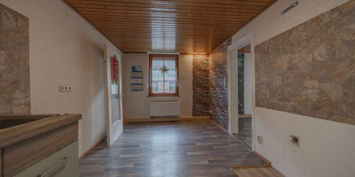 Altstadthaus mit bis zu 3 Wohneinheiten und Ladenfläche - jetzt bei realunis 9 zimmer