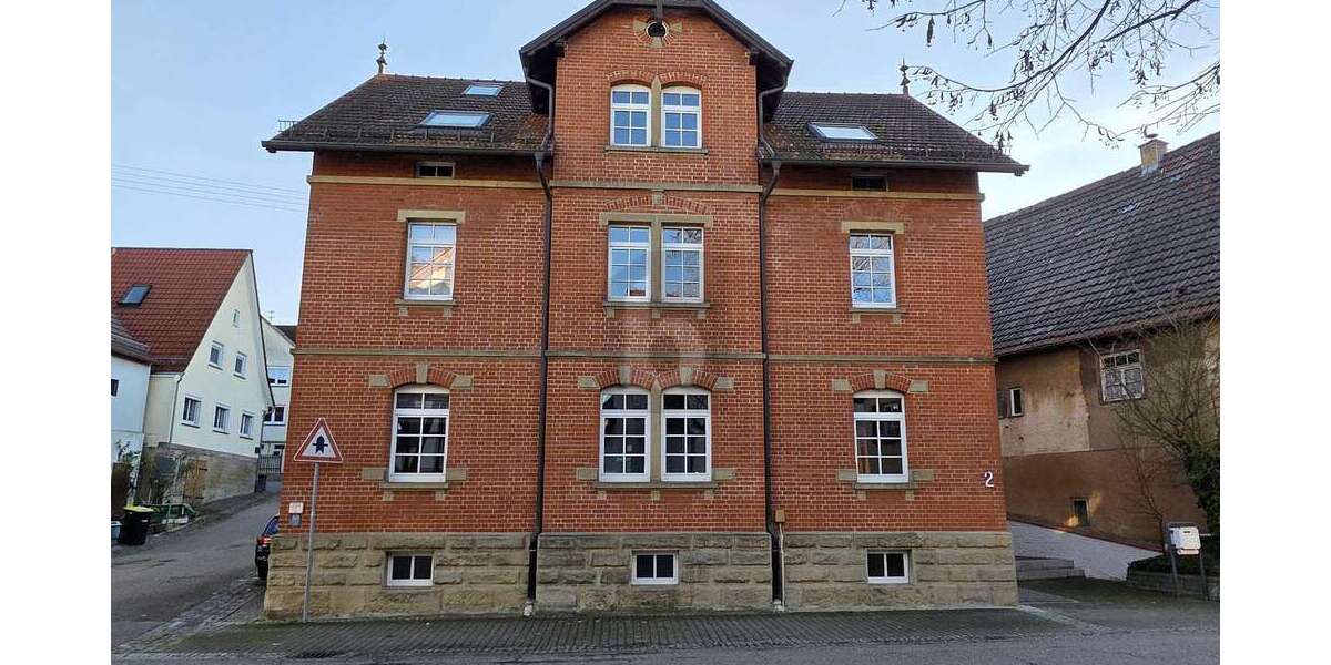 Einfamilienhaus Besigheim - 8 Zimmer, 273 m&sup2;, 770.000&euro; | Angebot:27364643