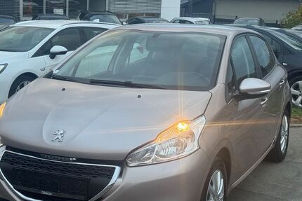 Peugeot 208 94.000 km 4.999 € Gundelsheim 74831