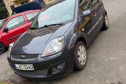 Ford Fiesta 220.000 km 1.800 &euro; Leipzig 04329