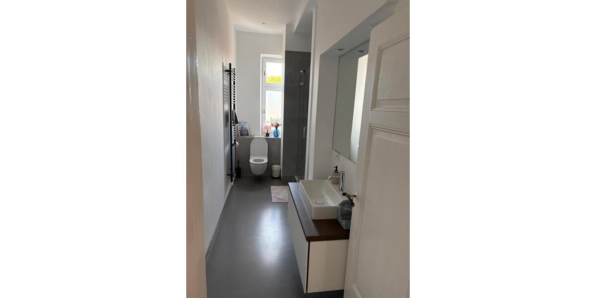 Etagenwohnung Buckenhof - 5 Zimmer, 150 m&sup2;, 1.050&euro; | Angebot:26357910