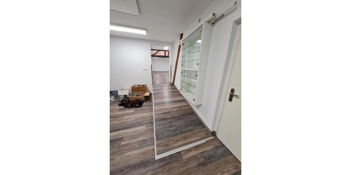 GewerbeflächeBüroPraxis mit 96m² extra Lagerfläche zimmer