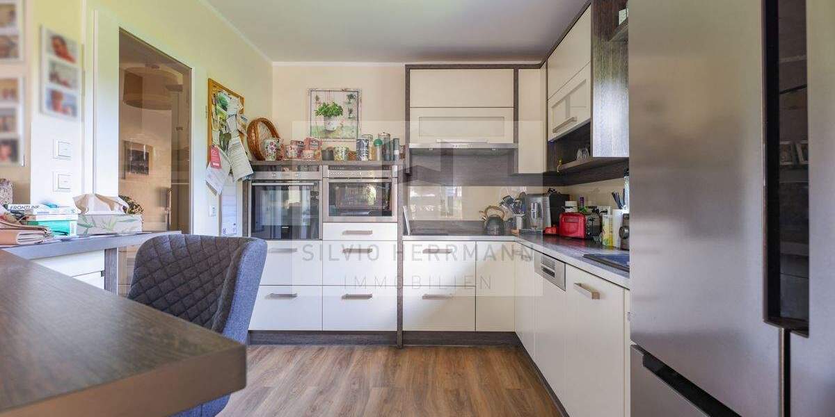 Viel Komfort auf einer Ebene 4 zimmer