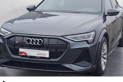 Audi e-tron 33.639 km 40.910 € Kehl 77694