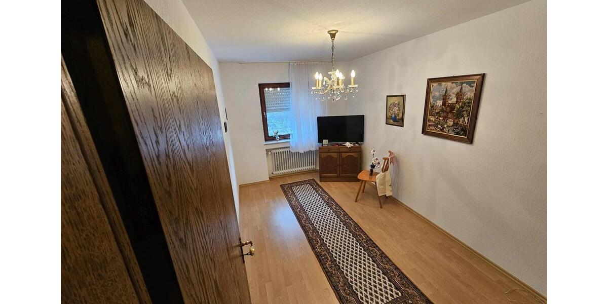 Einfamilienhaus Ochsenhausen - 7 Zimmer, 174 m&sup2;, 430.000&euro; | Angebot:26121638