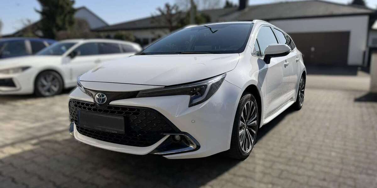 Toyota Corolla 29.990 km 27.440 &euro; Geisenfeld, St 85290