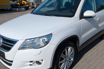VW Tiguan 289.441 km 4.699 &euro; Gnoien 17179