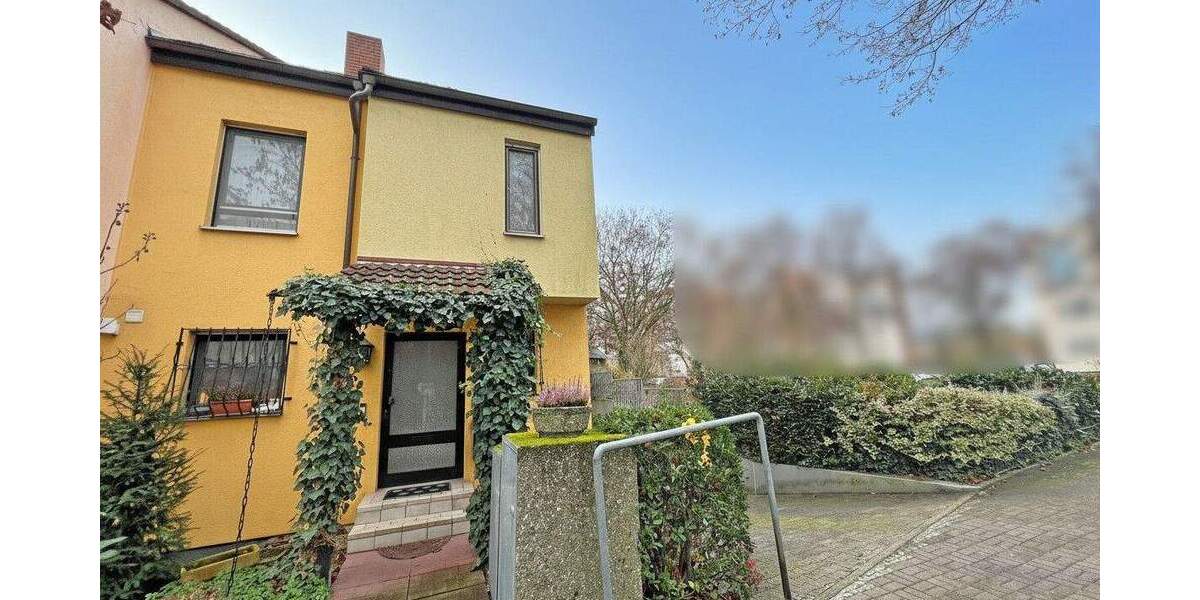 Reihenendhaus Weinheim Heiligkreuz - 3 Zimmer, 114 m&sup2;, 389.000&euro; | Angebot:24034729
