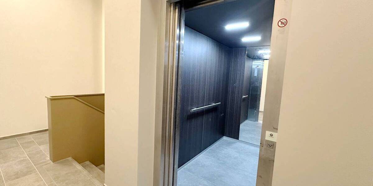 Etagenwohnung Reichenbach - 4 Zimmer, 106 m&sup2;, 1.400&euro; | Angebot:26345438