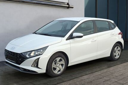 Hyundai i20 7.707 km 18.440 &euro; Salzgitter 38229