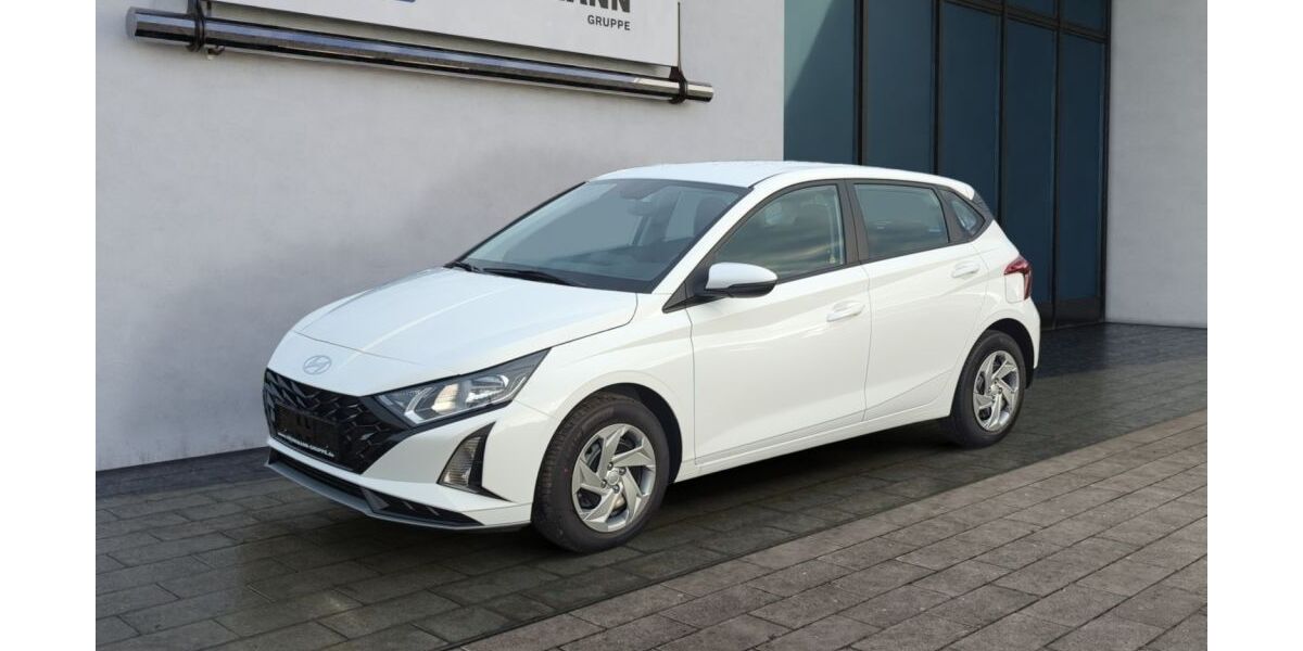 Hyundai i20 7.707 km 18.440 &euro; Salzgitter 38229