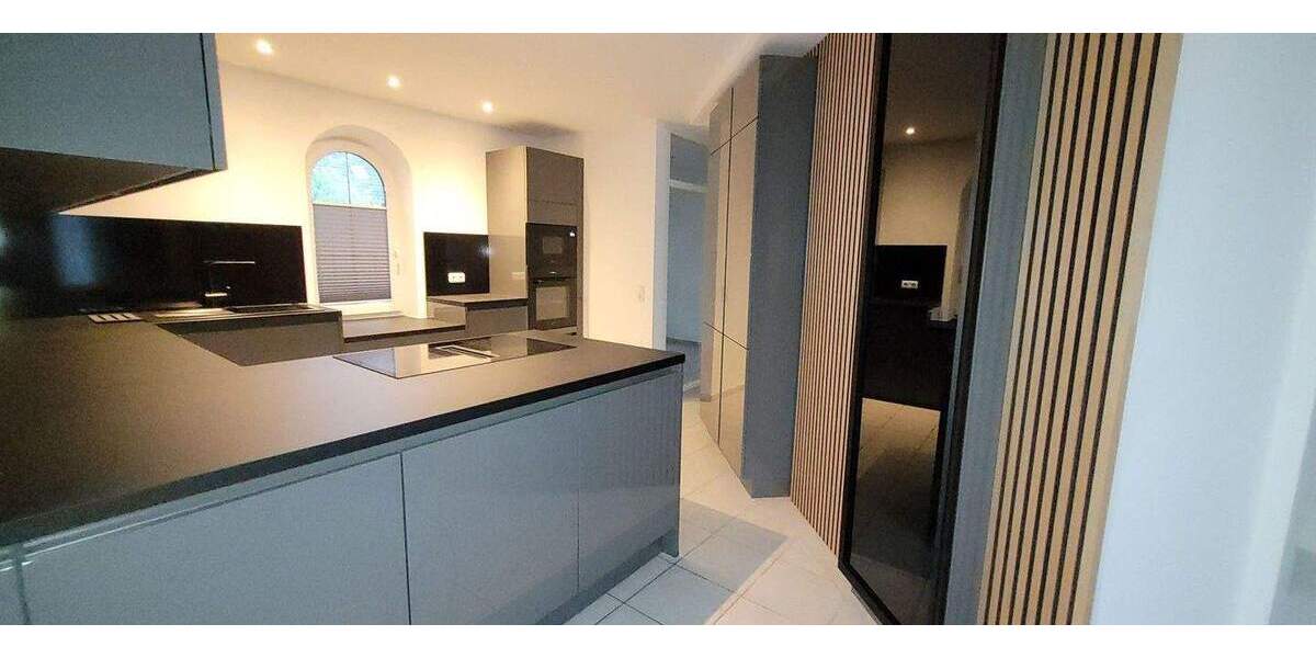 Grosszügiges Architektenhaus in reizvoller Lage von Schwerin 5 zimmer