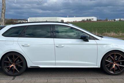 Seat Leon 67.000 km 32.490 &euro; Gotha 99867