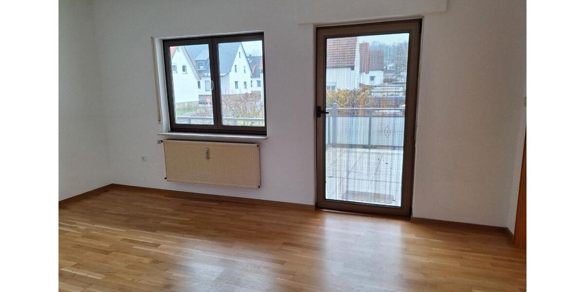 Etagenwohnung Solms - 3.5 Zimmer, 125 m&sup2;, 1.000&euro; | Angebot:26314672