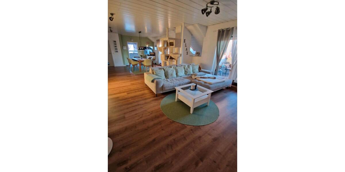 Dachgeschoßwohnung Neckarsulm - 5 Zimmer, 130 m&sup2;, 435.000&euro; | Angebot:25368890