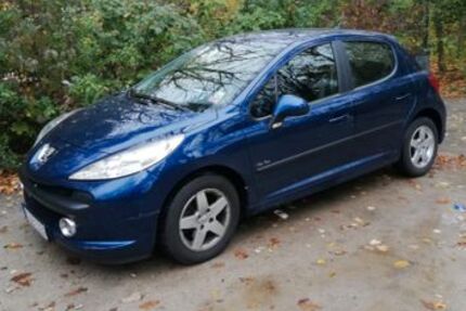 Peugeot 207 170.000 km 890 € München 81739