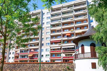 Wohnung Zwickau Innenstadt - 1 Zimmer, 33 m&sup2;, 231&euro; | Angebot:27362163