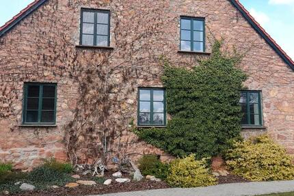 charmante, geräumige Doppelhaushälfte im idyllischen Brachwitz 4 zimmer