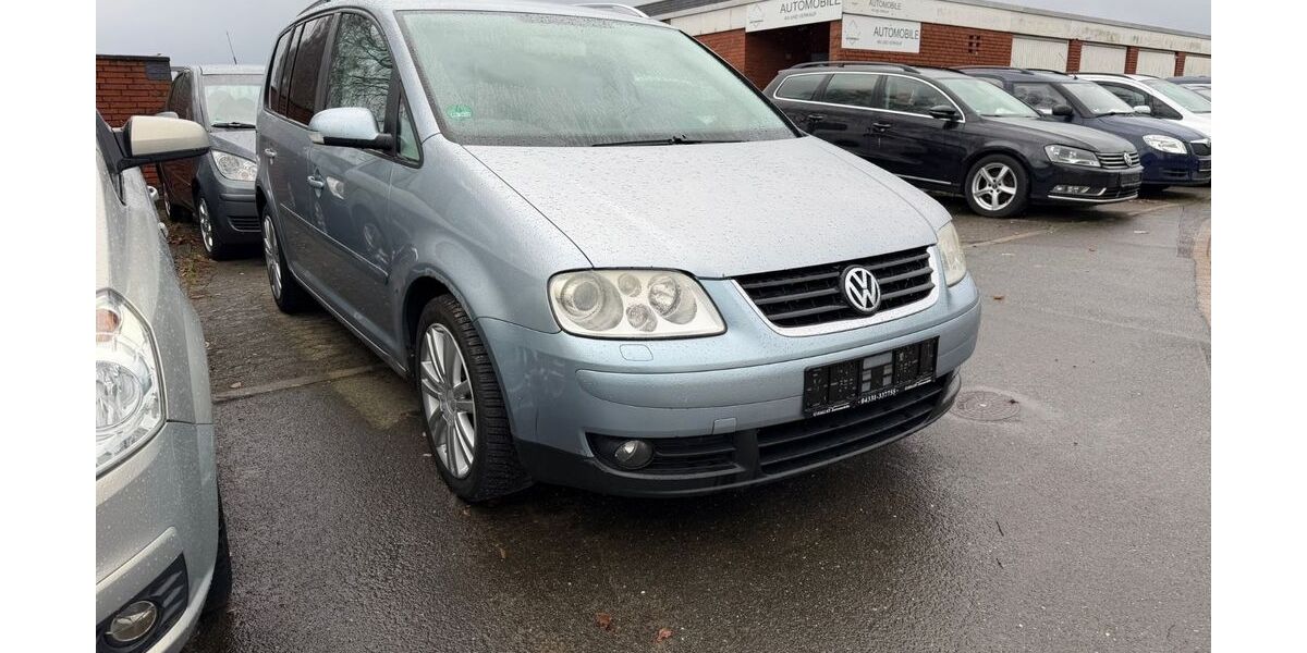 VW Touran 220.000 km 4.480 &euro; Rendsburg 24768
