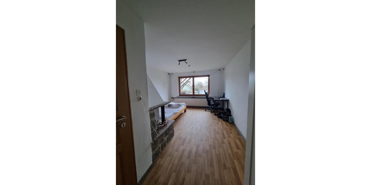 Einfamilienhaus Oranienburg - 4 Zimmer, 140 m&sup2;, 350&euro; | Angebot:25957432