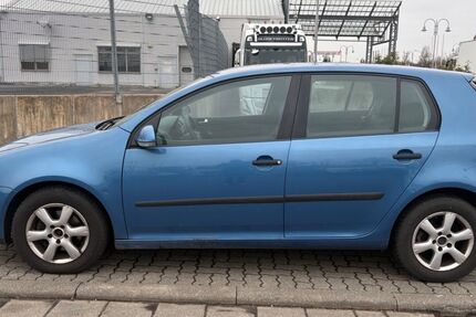 VW Golf 187.000 km 900 &euro; Lustadt 67363