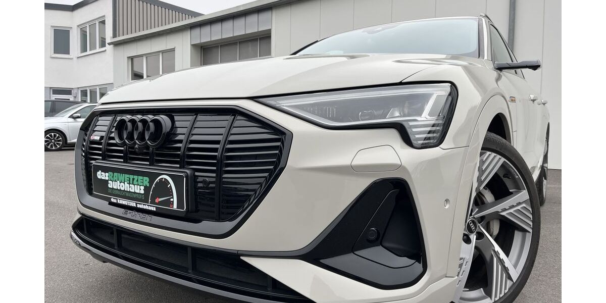 Audi e-tron 15.212 km 44.460 &euro; Marktredwitz 95615