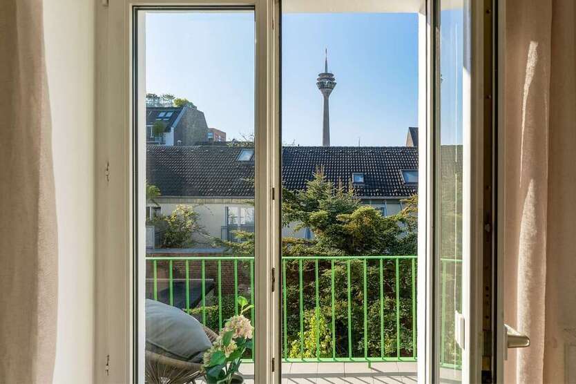 Wohnung zum Kaufen in Düsseldorf 318.600 € 59.48 m²