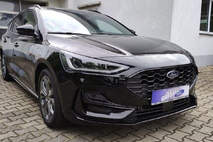 Ford Focus 8.000 km 28.990 &euro; Dessau-Roßlau 06849