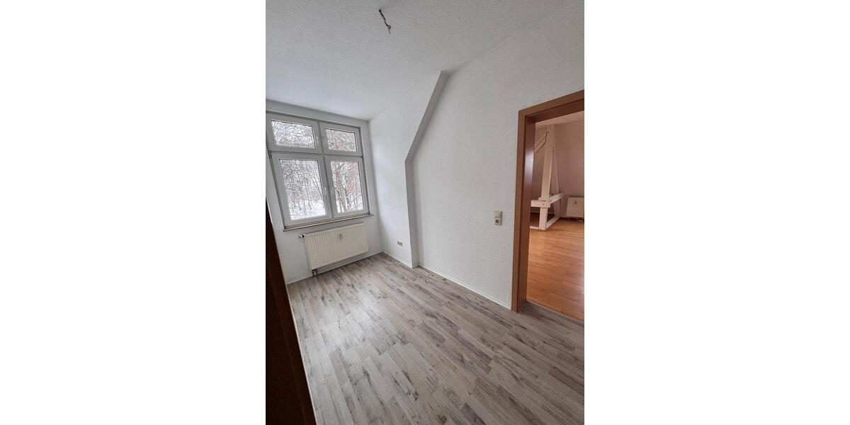 Etagenwohnung Bad Dürrenberg - 2.5 Zimmer, 59 m&sup2;, 490&euro; | Angebot:24688993