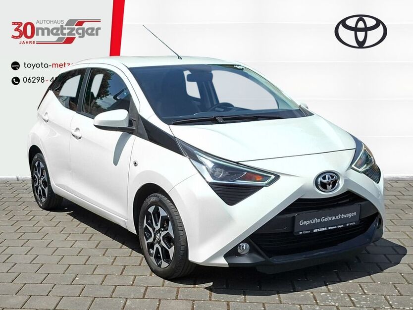 Aygo (X)