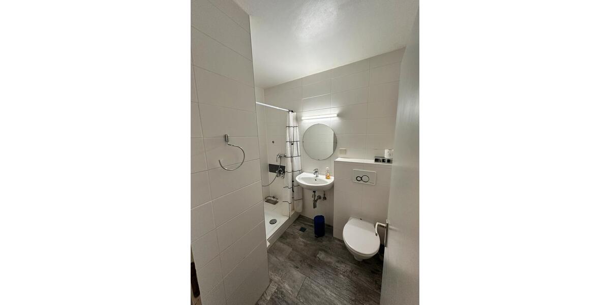 1 Zimmer Wohnung im ehemaligen vier Jahreszeiten Hotel 1 zimmer