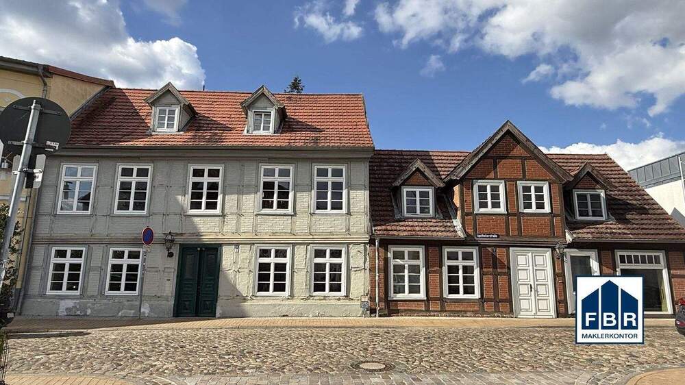 Denkmalgeschütztes Fachwerkensemble in Toplage der Schelfstadt 1 zimmer