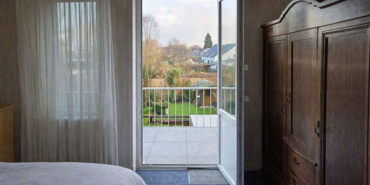 Doppelhaushälfte Sonsbeck - 9 Zimmer, 230 m&sup2;, 440.000&euro; | Angebot:25711075