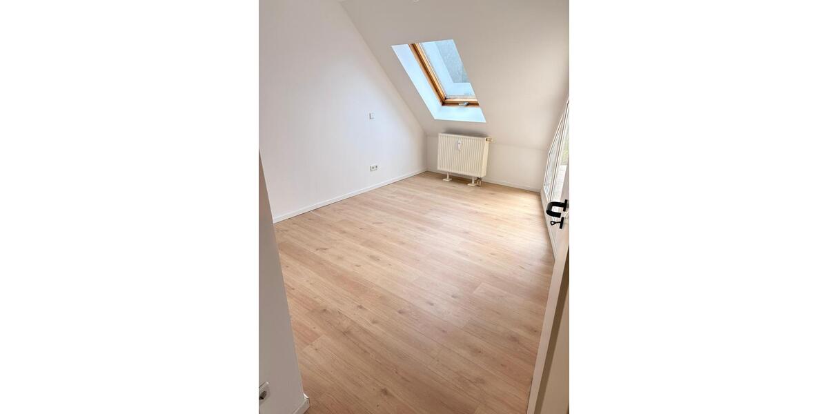 Dachgeschoßwohnung Zeuthen - 3 Zimmer, 65 m&sup2;, 1.175&euro; | Angebot:26226770