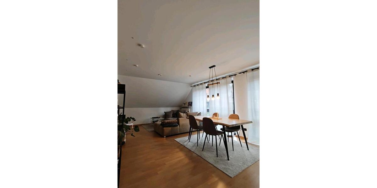 Dachgeschoßwohnung Oerlinghausen - 2 Zimmer, 50 m&sup2;, 480&euro; | Angebot:26409248