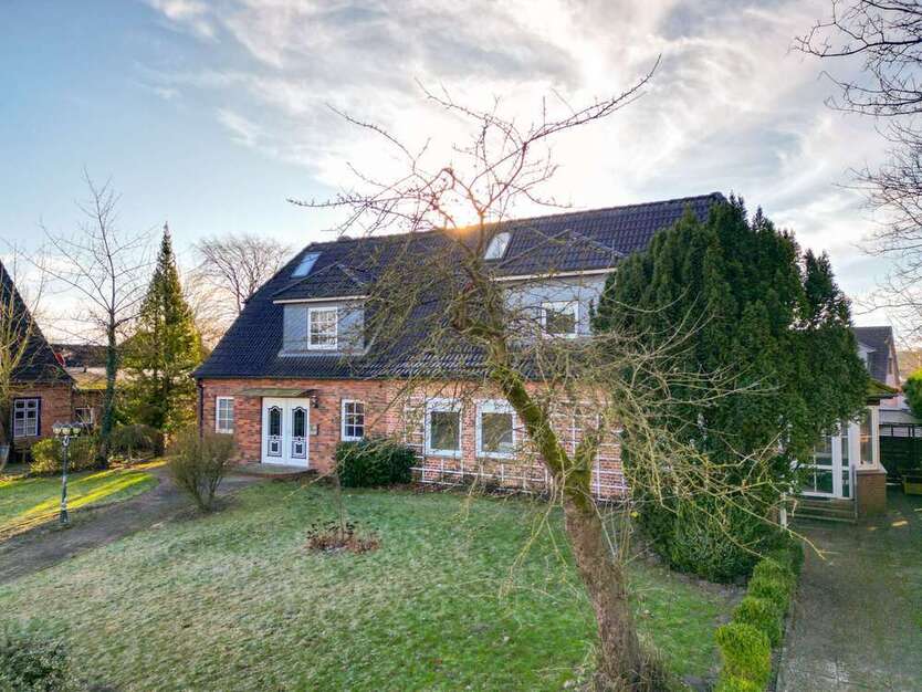 Haus zum Kaufen in Aukrug 495.000 € 360.57 m²