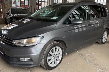 VW Touran 176.000 km 9.999 &euro; Halle 06118