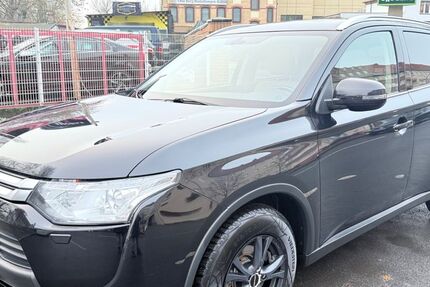 Mitsubishi Outlander 154.911 km 8.490 &euro; BERLIN 13409