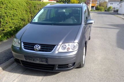 VW Touran 174.000 km 3.650 &euro; Giebelstadt 97232