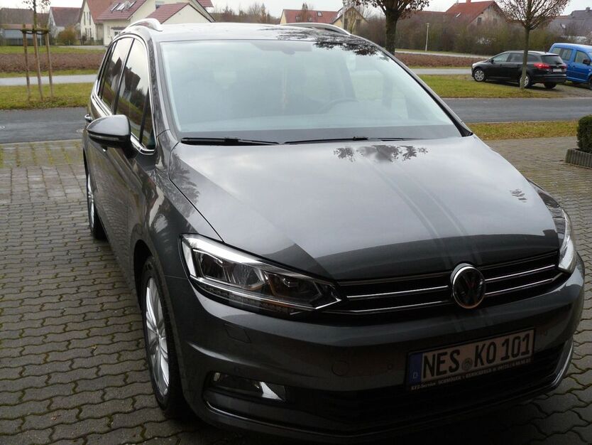 VW Touran 163.000 km 14.700 € Bad Neustadt 97616