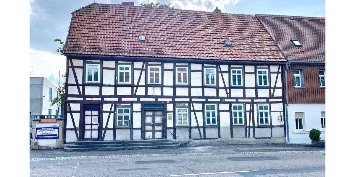 Fachwerkhaus mit 3 Wohnungen und Gewerbe - Mehrfamilienhaus, Wohnhaus Weißenborn/Erzgebirge Erzgebirge | Angebot:26287484
