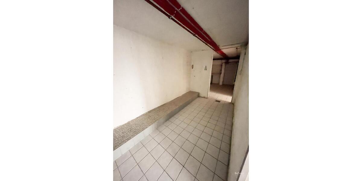 Attraktive Bürofläche mit flexibler Lageroption – Nähe Autohof Lauenau zimmer