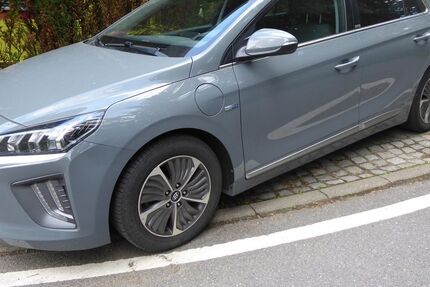 Hyundai IONIQ 59.211 km 17.490 € Chemnitz 09130