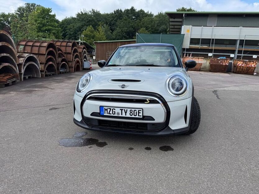 Cooper SE