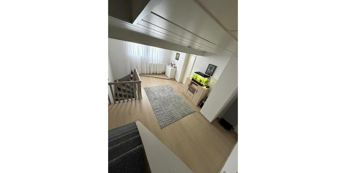 Einfamilienhaus Stadtallendorf - 5 Zimmer, 180 m&sup2;, 259.000&euro; | Angebot:27022985