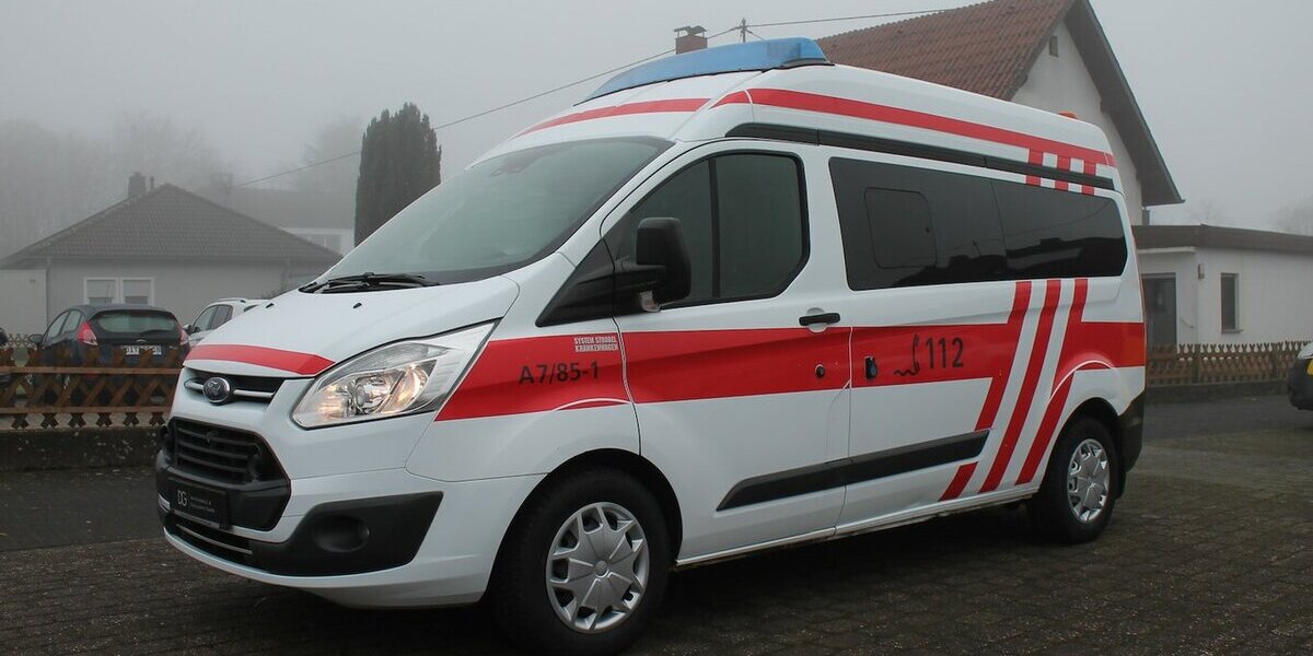 Ford Transit Custom 350 L2 KTW Krankentransportwagen 275.157 km 11.950 &euro; Badem 54657