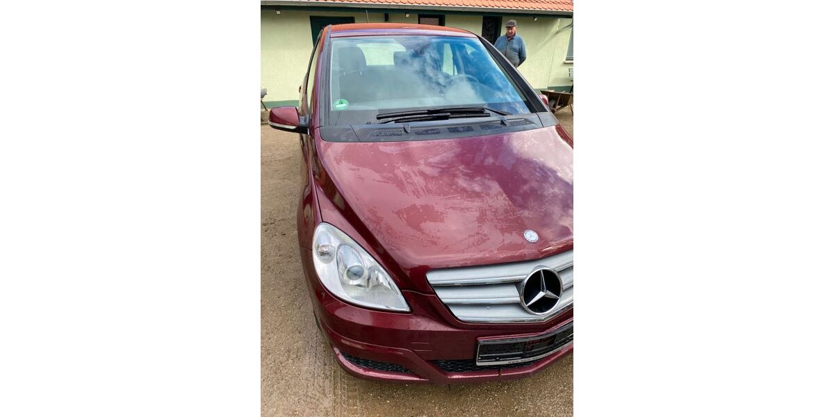 Mercedes-Benz B 180 68.900 km 7.500 &euro; Stavenhagen 17153