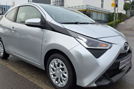 Toyota Aygo (X) 75.575 km 8.990 &euro; Kornwestheim (bei Stuttgart) 70806