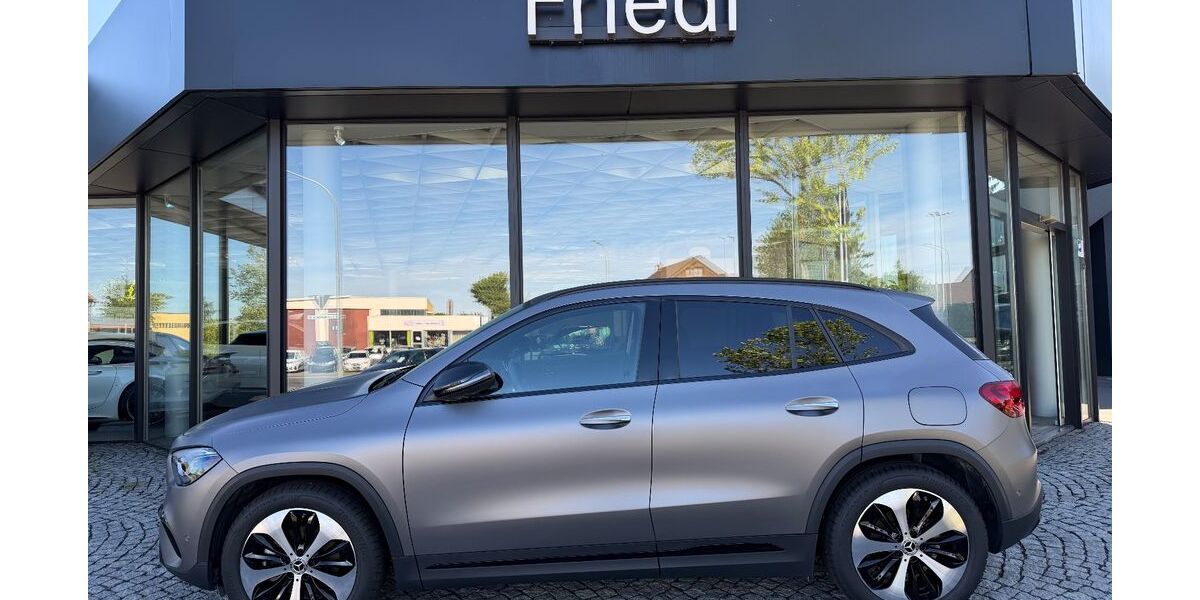 Mercedes-Benz GLA 200 14.650 km 39.450 &euro; Tirschenreuth 95643