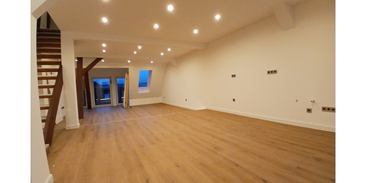 Komplett saniert! 2 Wohnungen kombinierbar! Fußbodenheizg.! Balkon& Einbauküche, Innenstadt* - Maisonettenwohnung Wolfhagen | Angebot:26991135